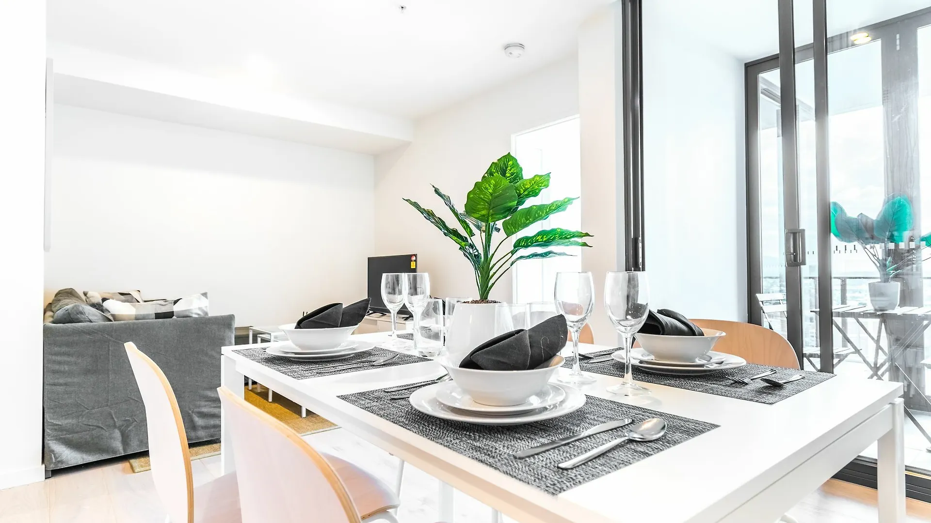 Homely Apartment In South Brisbane Australia